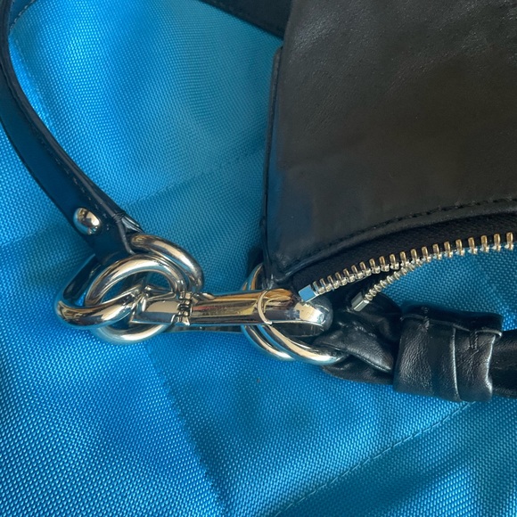 Coach - Picture 8 of 8